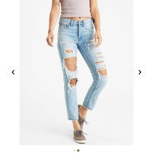 American eagle vintage hi rise distressed jean